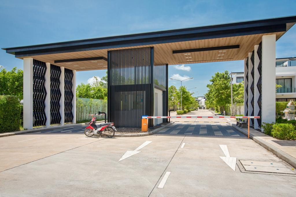 Laguna Townhome Bangtao Phuket Bagian luar foto