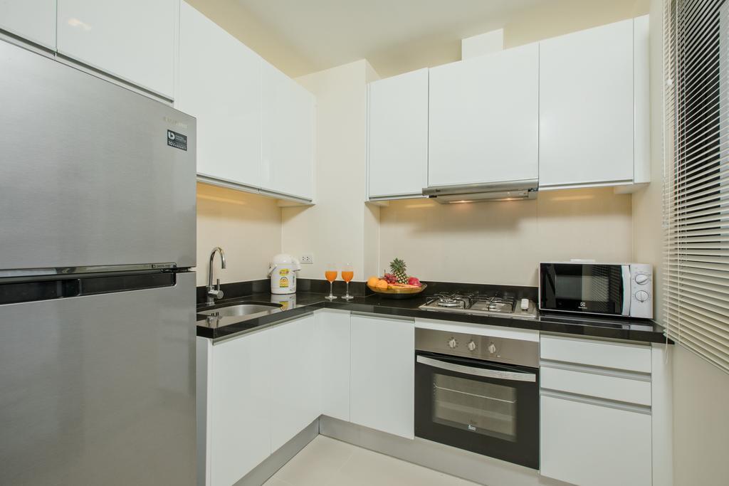 Laguna Townhome Bangtao Phuket Bagian luar foto