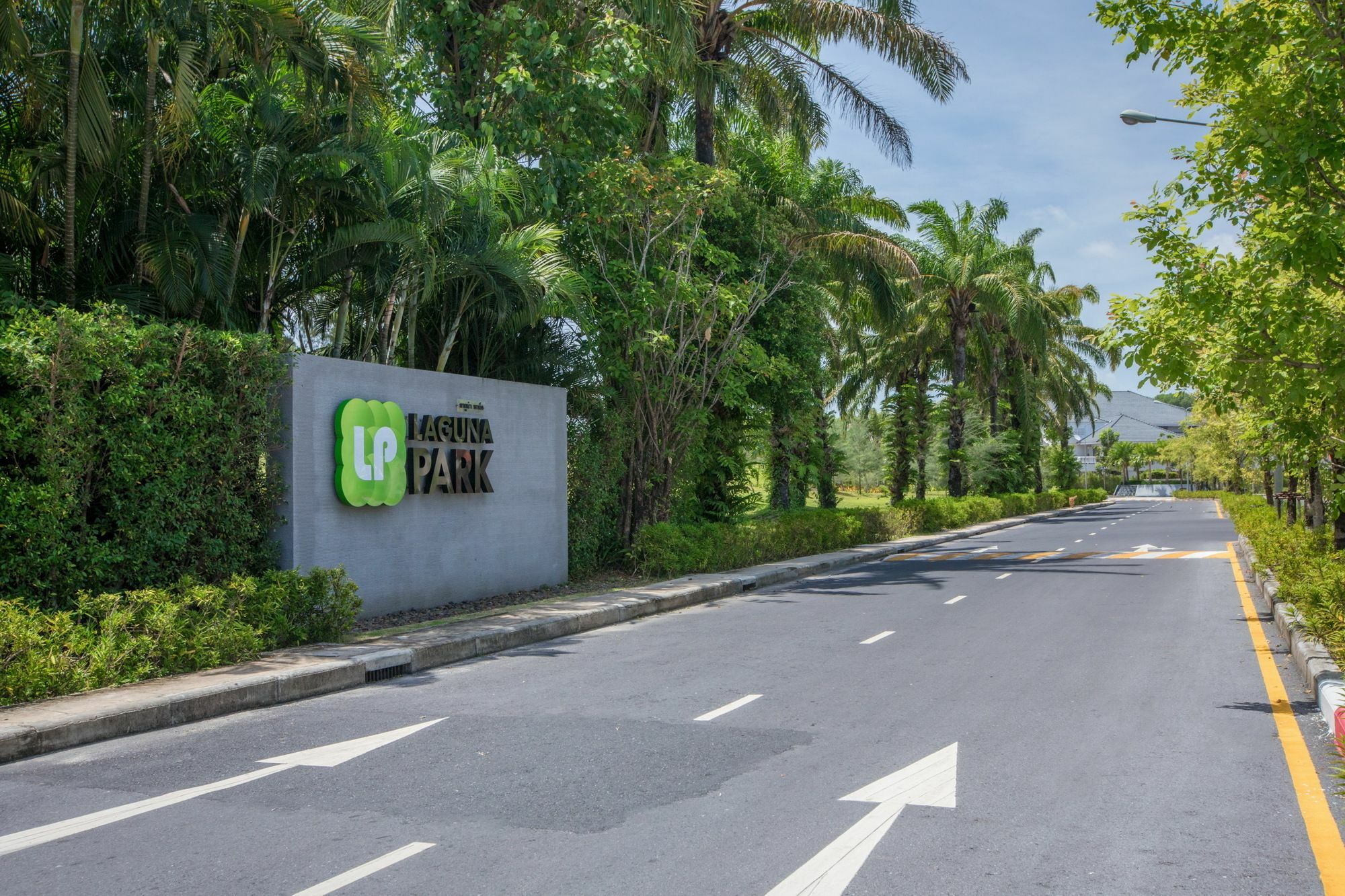 Laguna Townhome Bangtao Phuket Bagian luar foto
