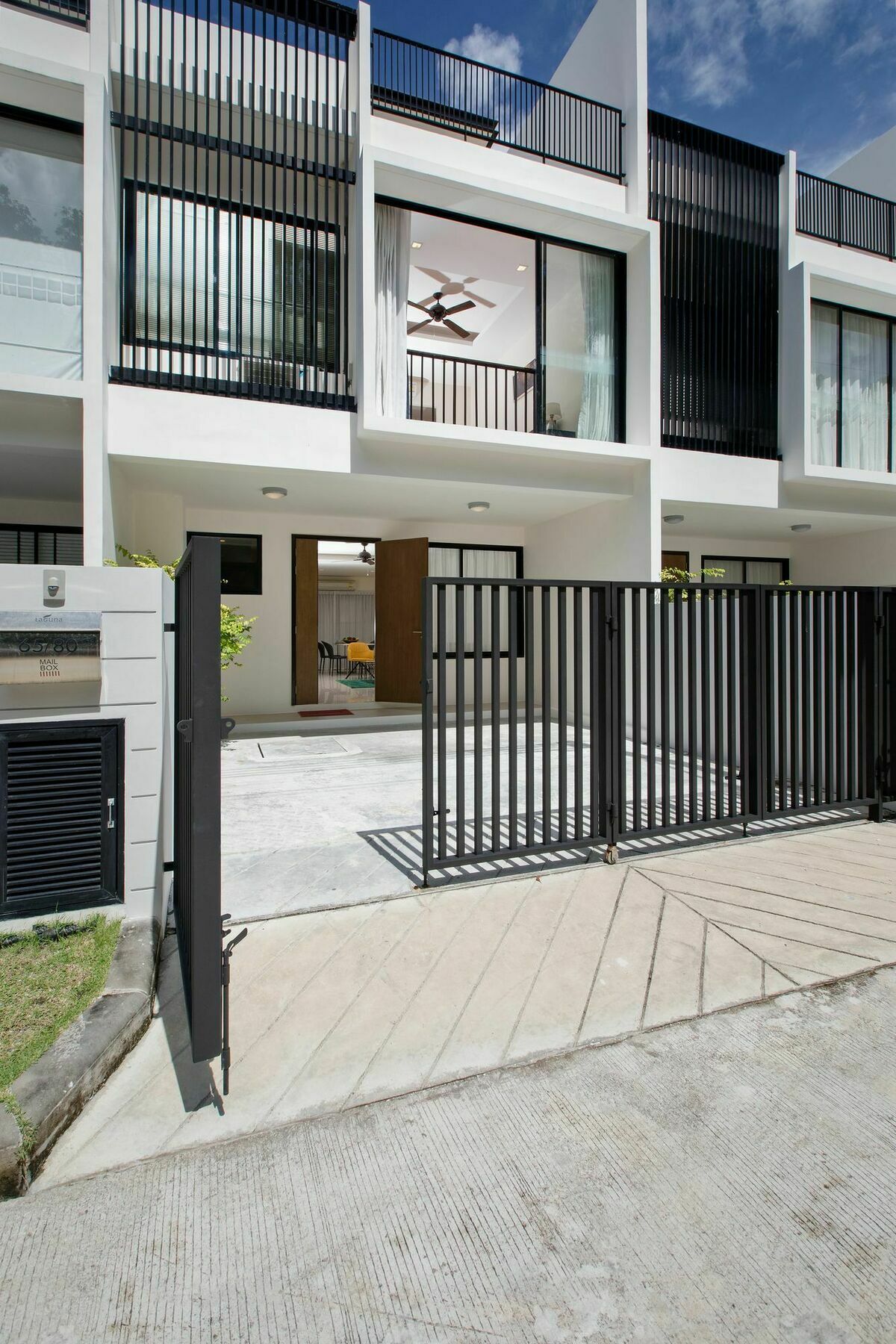 Laguna Townhome Bangtao Phuket Bagian luar foto